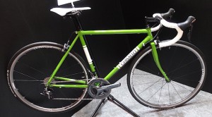 Read more about the article サイクルモード 2014：深谷産業オリジナルのクロモリロード「GHISALLO 305 ROAD」