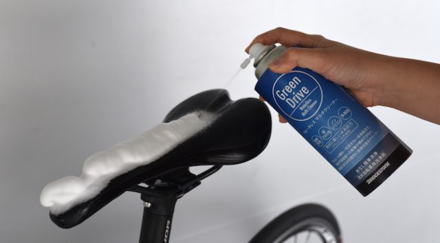 Read more about the article フレームやパーツを水なしで洗浄できる「ブリヂストン Green Drive Waterless Multi Cleaner」