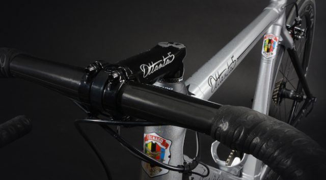 Read more about the article エルネスト・コルナゴ氏85歳の誕生日を祝した限定モデル「COLNAGO Ottanta5」