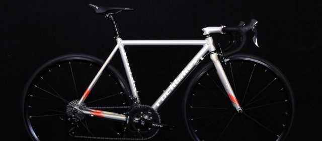 Read more about the article 魅せるアルミバイク「ROCKBIKES SPITFIRE」の全8色をチェック