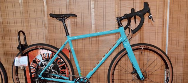 Read more about the article KONA 2018年モデル：ROVEシリーズのスチールモデル「ROVE ST」と「ROVE LTD」