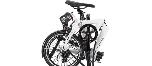 Read more about the article DAHON 2018年モデル：縦方向に折りたたんでコンパクトになる「EEZZ D3」