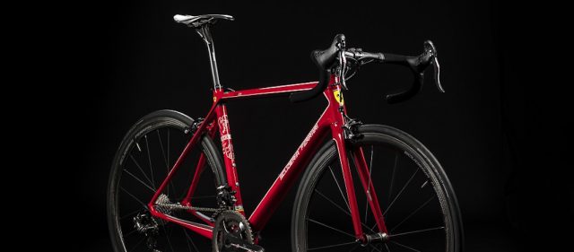 Read more about the article BianchiとFerrariのコラボモデル「Bianchi for Scuderia Ferrari – SF01」