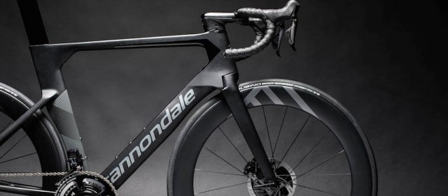 Read more about the article すべてのライダーに速さを — Cannondaleの新型エアロロードバイク「SystemSix」