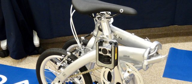 Read more about the article DAHON 2019年モデル：シングルと内装3速の2モデル展開になった14インチモデル「Dove」シリーズ