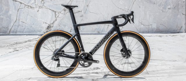 Read more about the article 第3世代に生まれ変わったSPECIALIZED S-Works Venge — 最高のエアロロードバイクはネットで注文できる!?