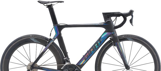 Read more about the article GIANT 2019年モデル：リムブレーキ仕様もモデルチェンジしたエアロロード「PROPEL」