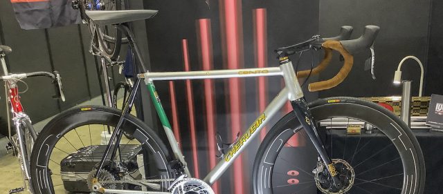 Read more about the article サイクルモード2019：COLUMBUS 100周年の記念チューブを使用した「CHERUBIM CENTO RACER」