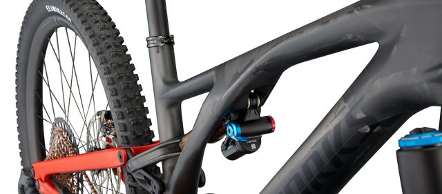 Read more about the article 6種類のジオメトリー調整が可能なトレイルバイク「SPECIALIZED STUMPJUMPER EVO」