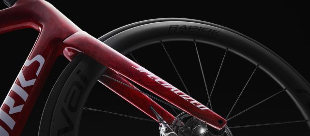 Read more about the article SPECIALIZED TARMAC SL8 ラインナップと価格